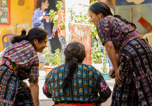 guatemalan weavers