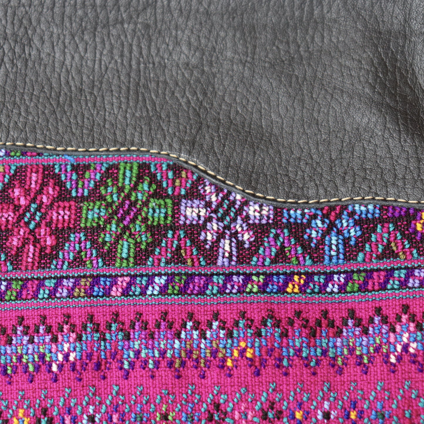 Muñequera de cuero - Huipil