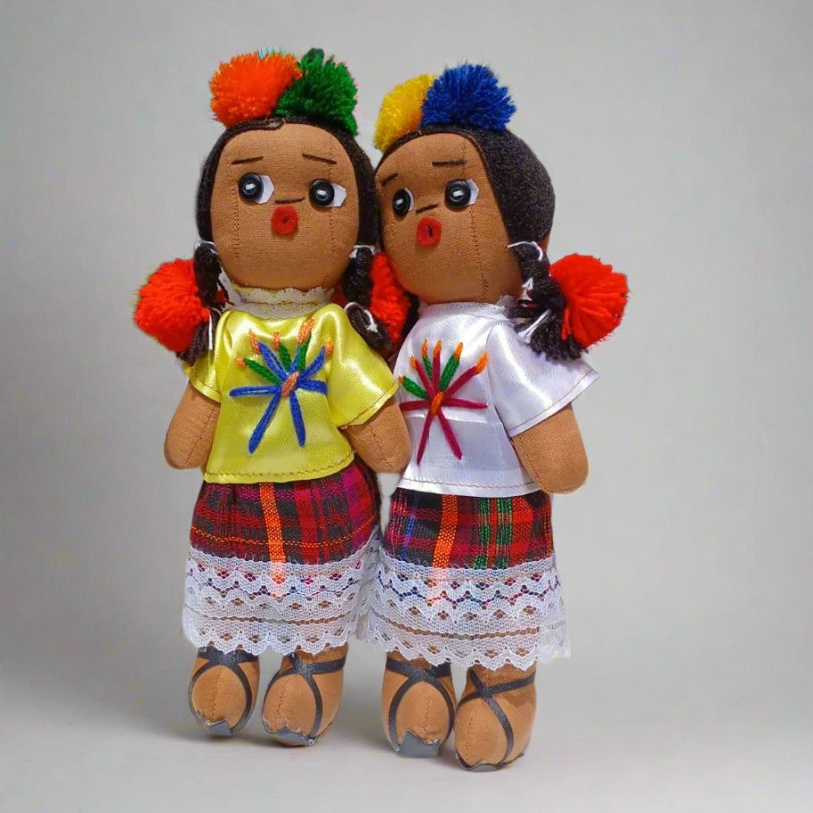 Muñecas mayas tradicionales