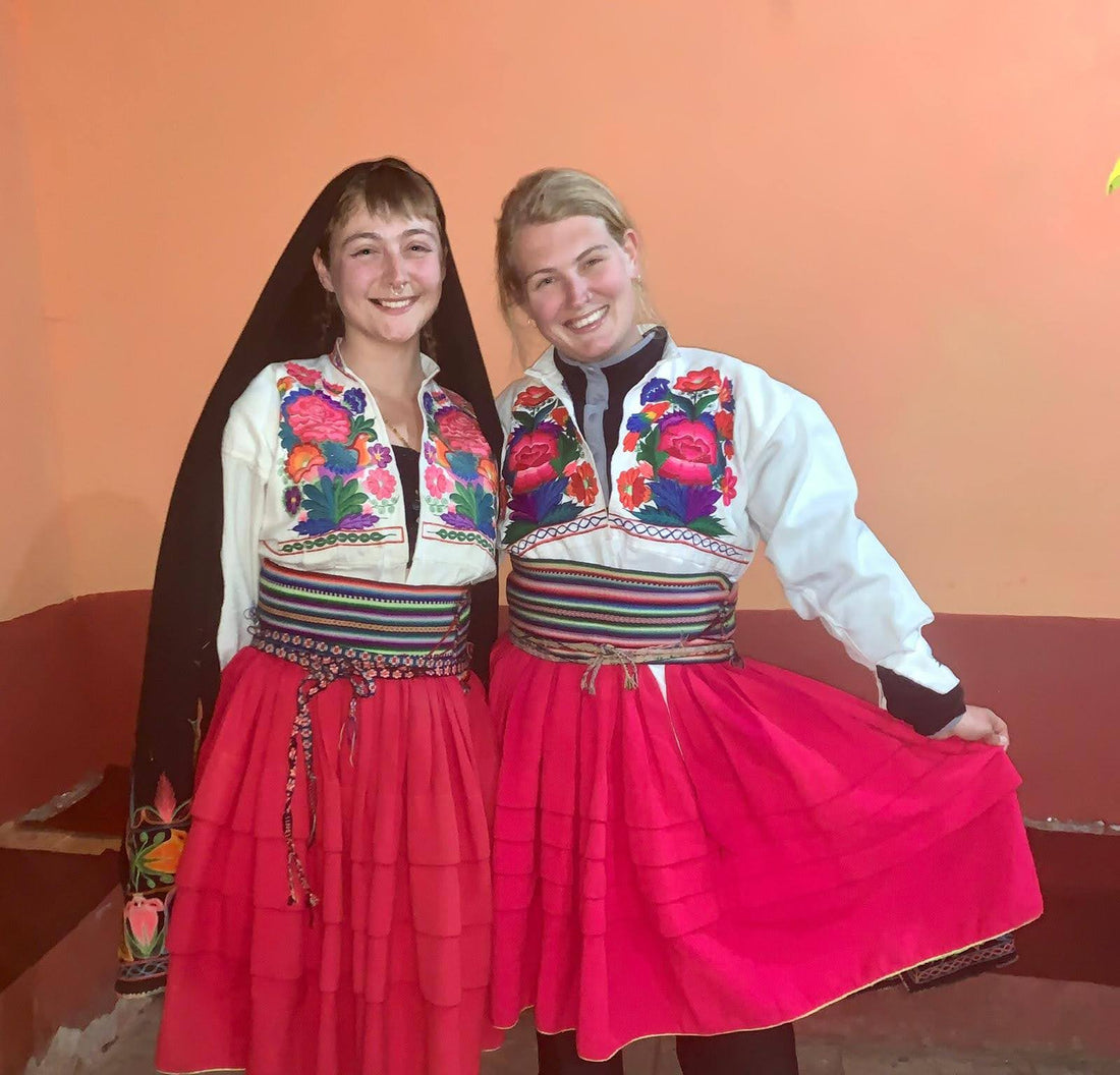 Cross-Cultures Series: Isla Amantani del Lago Titicaca!