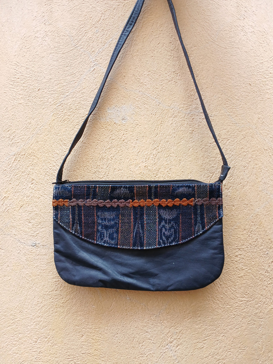 Handwoven Huipil & Leather Shoulder Bag – A Fusion of Heritage & Modern Elegance