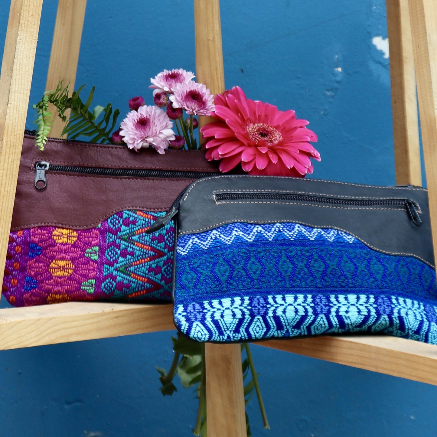 Cartera de cuero - Huipil con dos bolsillos