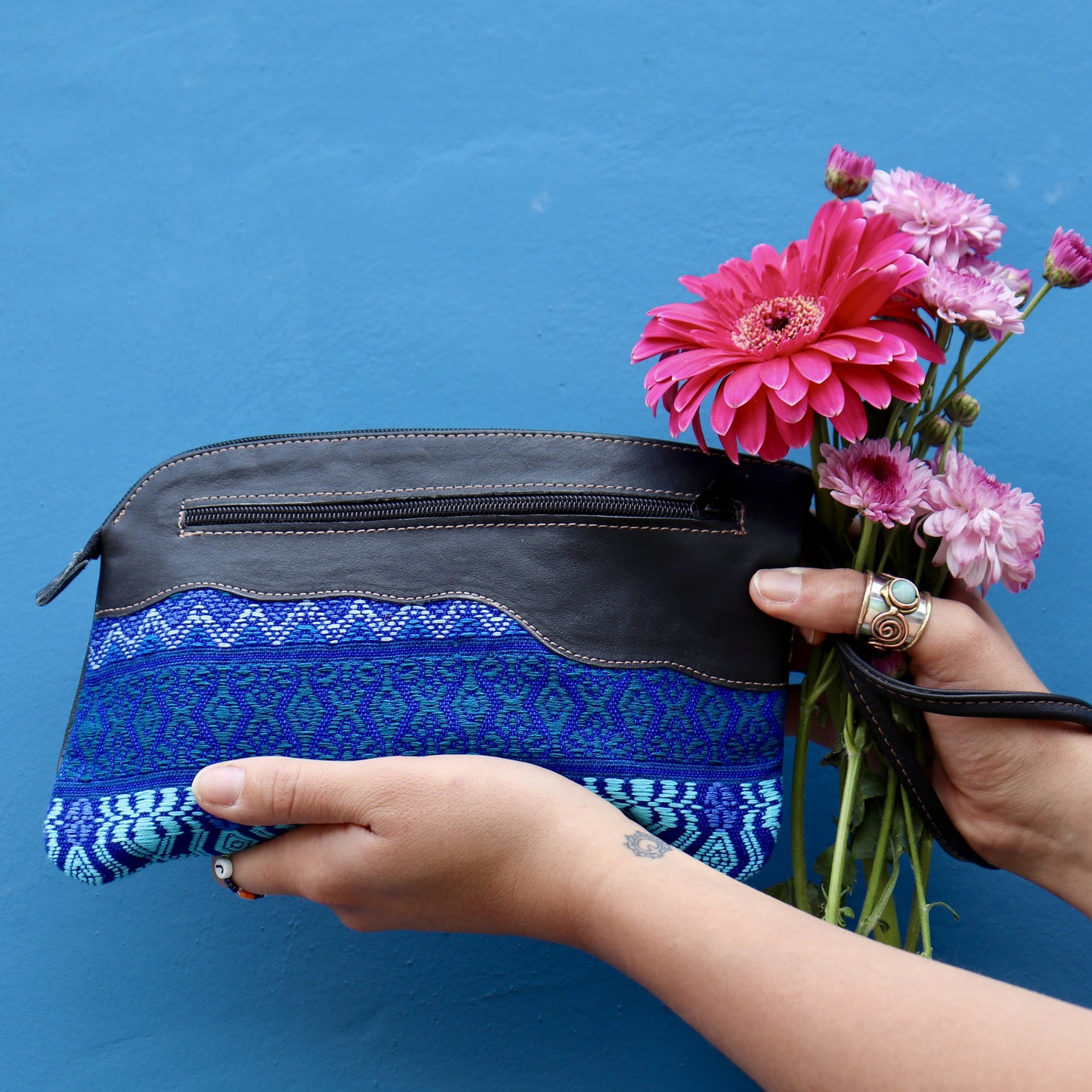 Cartera de cuero - Huipil con dos bolsillos