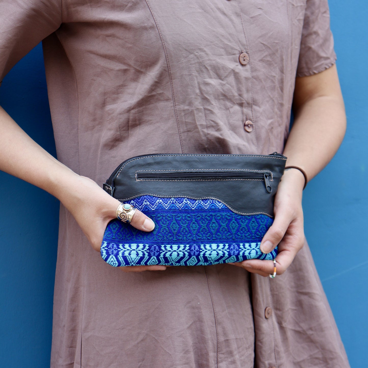 Cartera de cuero - Huipil con dos bolsillos